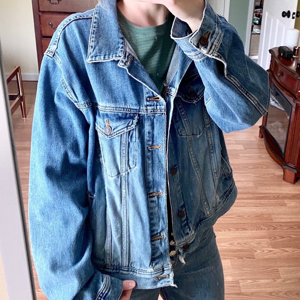 American Eagle Distressed Jean Denim Jacket Sz L